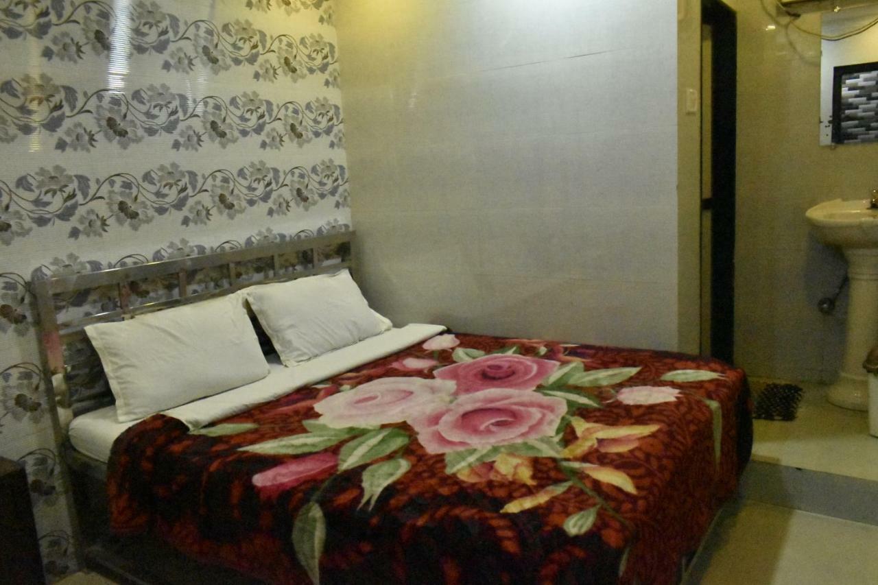 Hotel Zam Zam Palace Bombaj Zewnętrze zdjęcie